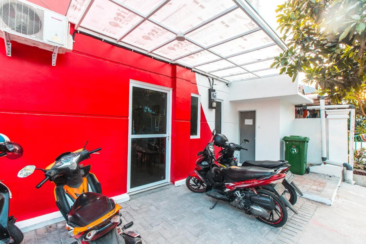 Oyo 907 Wisma Cakung Cakarta Dış mekan fotoğraf